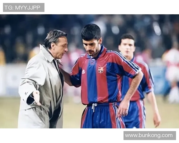 克罗斯：从足球天才到战术大师的华丽转身与职业生涯的精彩瞬间