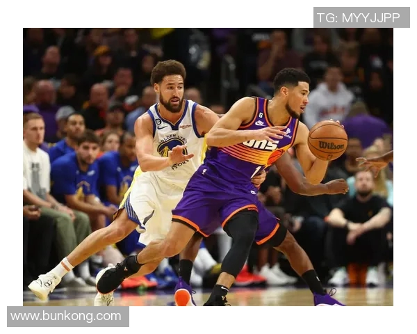 勇士与太阳第三节激战回顾球员表现与战术分析全景呈现